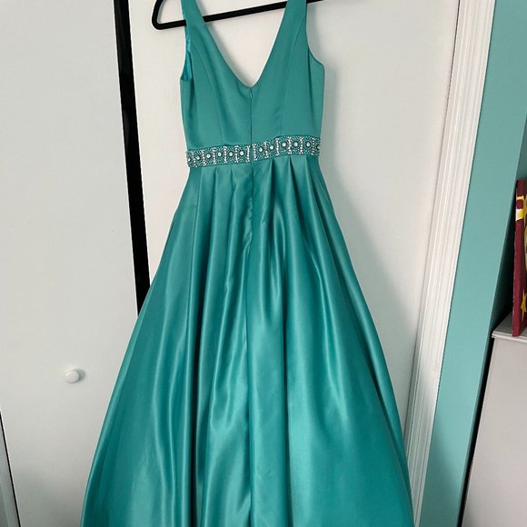 Blue Satin Prom/Pageant Dress Size Small/4 - Picture 2 of 3